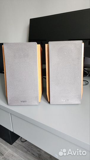 Акустические колонки edifier R1600tiii