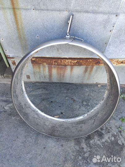 Кожух на запаску и аккумулятор