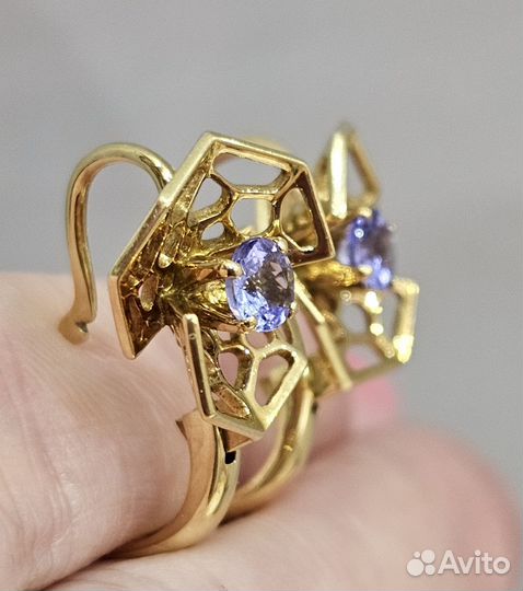 Серьги с танзанитами 750 пробы