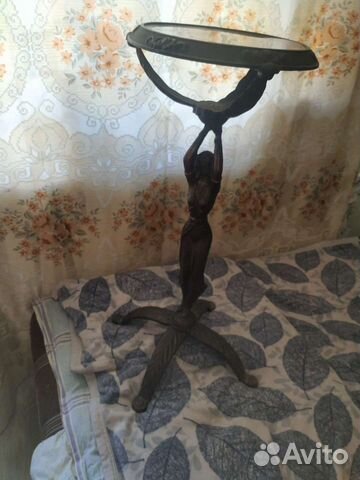 Подставка для цветов и телефона