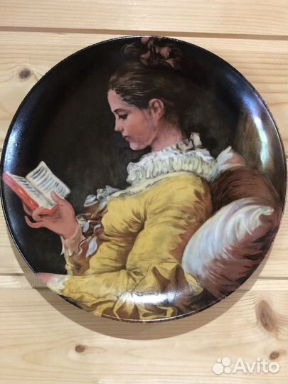 Фарфор. Тарелка настенная. Номер