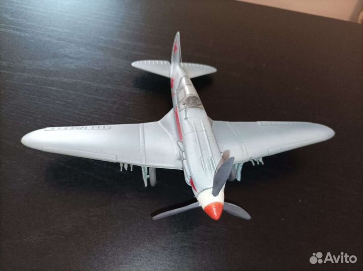 Модель самолета миг-3