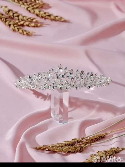 Диадемы, короны,украшения