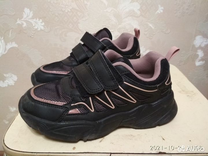 Кроссовки 32 для девочки
