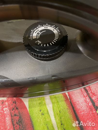 Электрический утюг steam iron LU-IR1133A