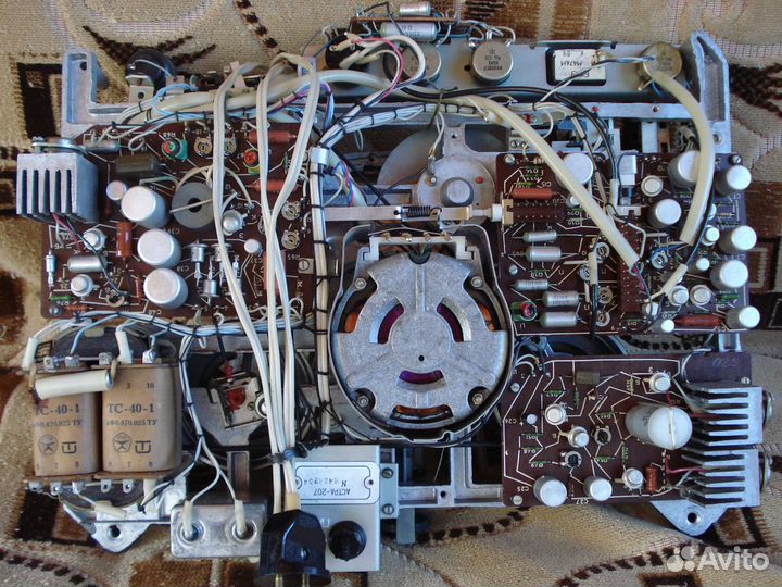 Магнитофон Астра 207.Шасси