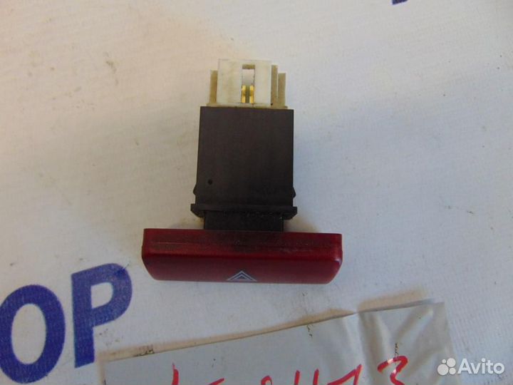 Кнопка аварийной сигнализации для Mitsubishi Lance