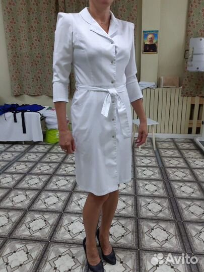 Мед. халат новый р. 42