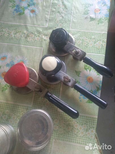 Закаточная машинка для жестяных банок