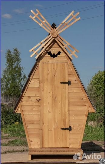 Уличный туалет деревянный HAT115