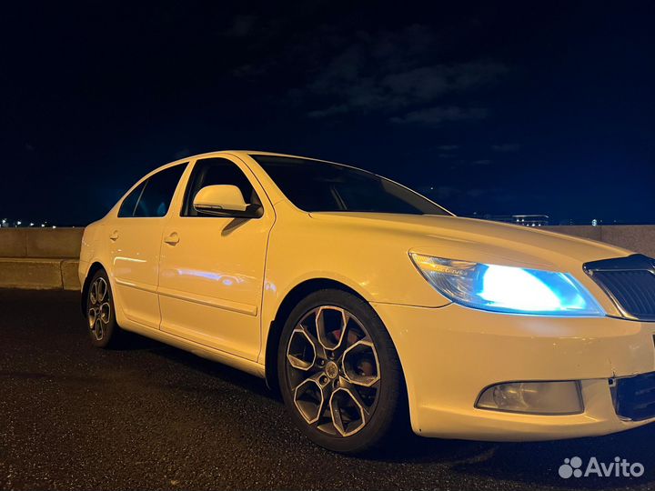 Skoda Octavia 1.8 МТ, 2011, 230 000 км