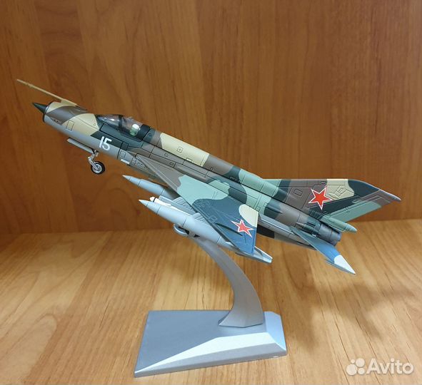 Модель самолета миг-21, М 1:72, металл