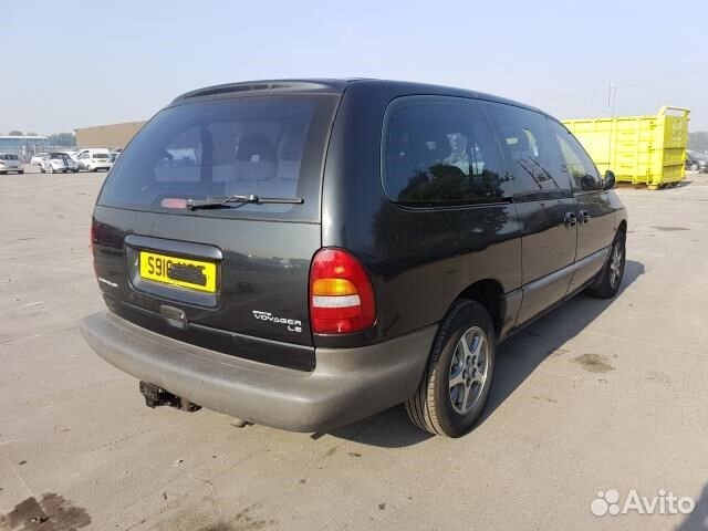 Разбор на запчасти Chrysler Voyager