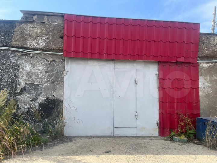 Гараж, > 30 м²