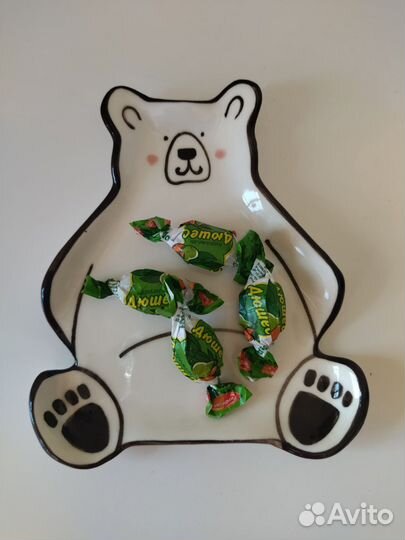 Керамическая посуда тарелка ручной работы Медведь