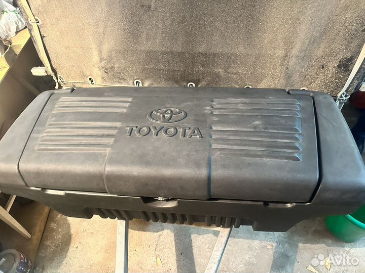 Оригинальный ящик в кузов Toyota Hilux