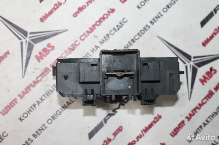 Блок предохранителей W203 Mercedes
