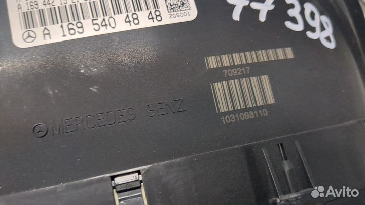 Щиток приборов Mercedes B W245, 2007