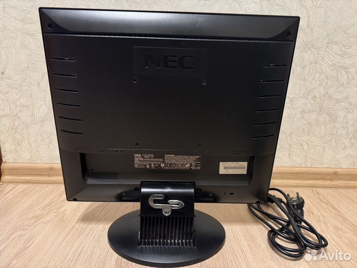 Монитор NEC 1703
