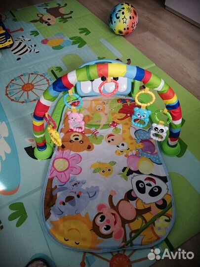 Детский игровой коврик с пианино