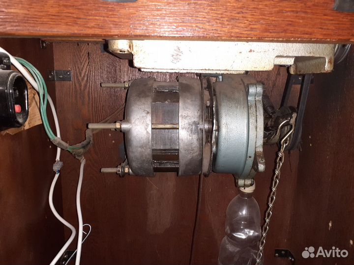 Швейная машинка оверлок бу