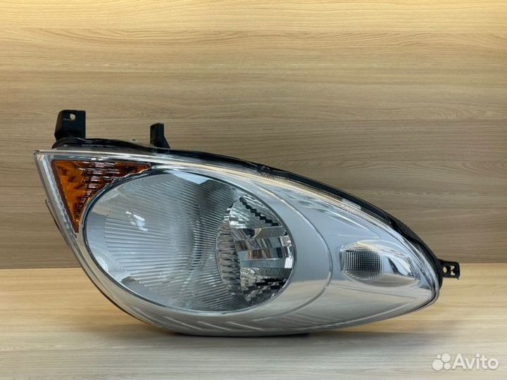 Фара галогеновая передняя левая Nissan Note