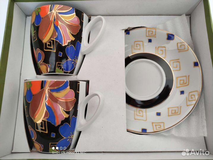 Чайные чашки с блюдцами