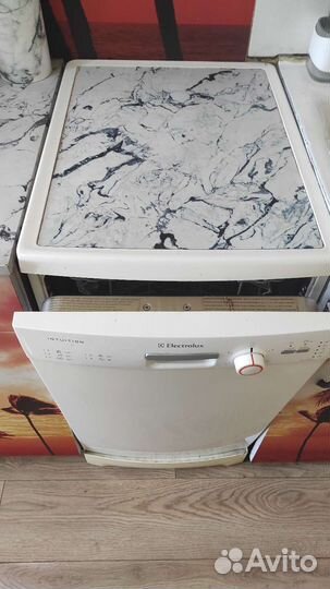 Посудомоечная машина Electrolux