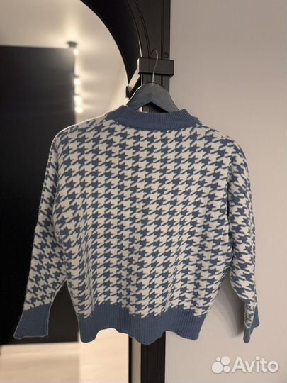 Женский свитер