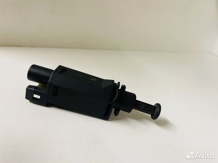 Датчик включения стоп сигнала Фора Эстина Амулет