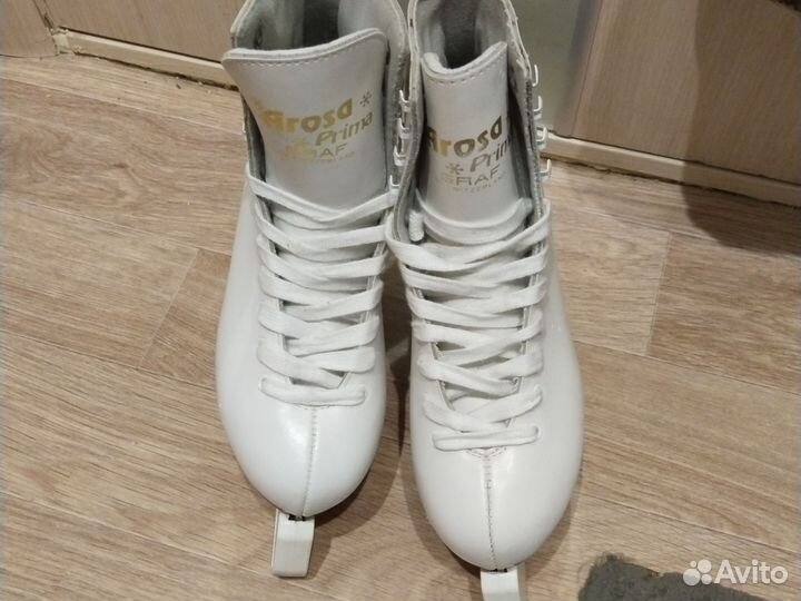 Коньки фигурные граф 38-39