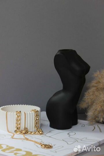 Кашпо женское тело, гипсовая ваза