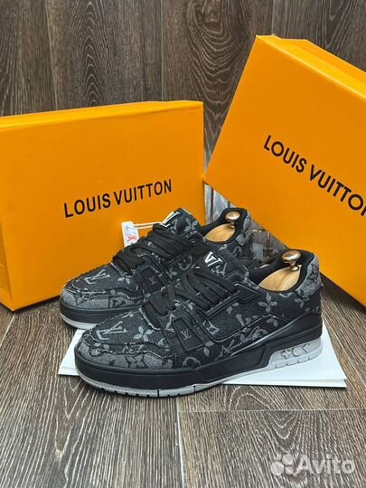 Крассовки мужские Louis Vuitton (40-44)