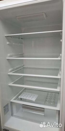 Холодильник LG