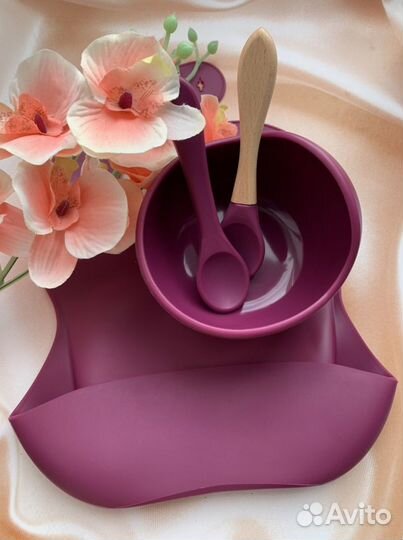 Тарелочка с ложечкой и нагрудником