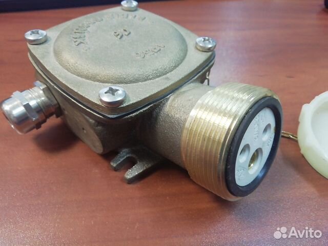 Коробка с розеткой Eldis (GW2.1L-Ms)