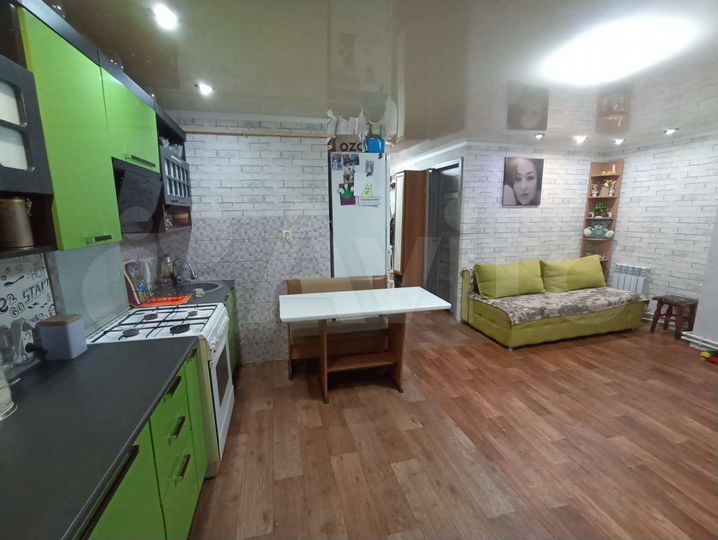 6-к. квартира, 100 м², 1/2 эт.