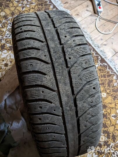 Bridgestone Ice Cruiser 7000 195/55 R16 87T