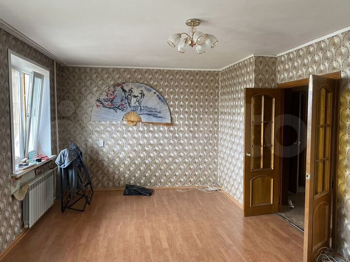 3-к. квартира, 90 м², 8/9 эт.