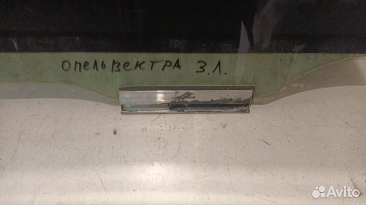 Стекло двери Opel Vectra B задней левой 95-00г