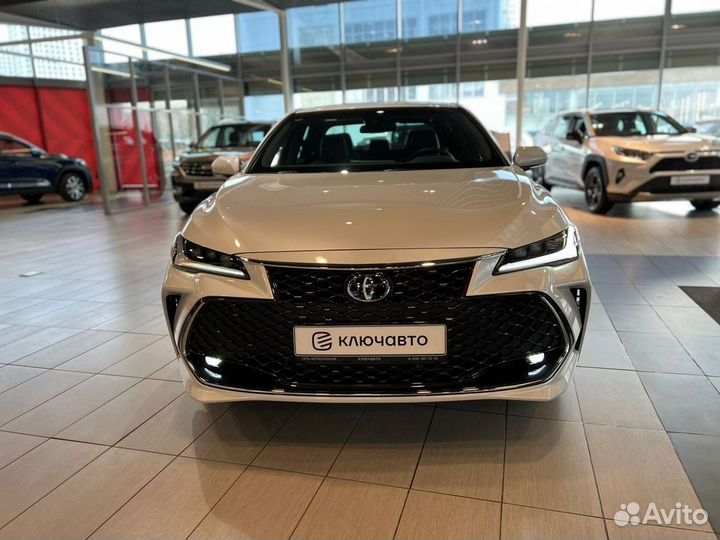 Toyota Avalon 2.5 AT, 2022