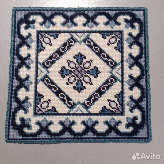 Коврик ручной работы