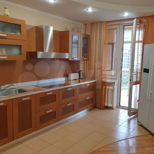 3-к. квартира, 111,3 м², 3/6 эт.