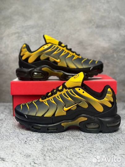 Кроссовки Nike Air Max Tn Plus