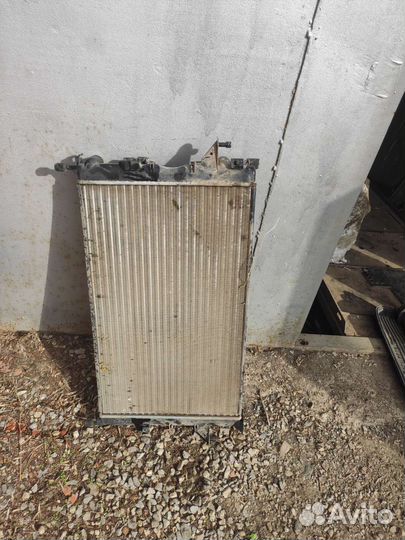 Радиатор двс laguna 2