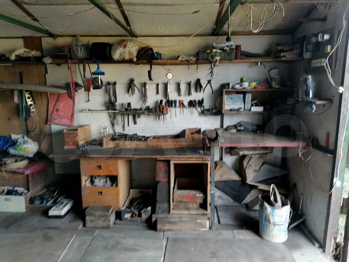 Гараж, > 30 м²