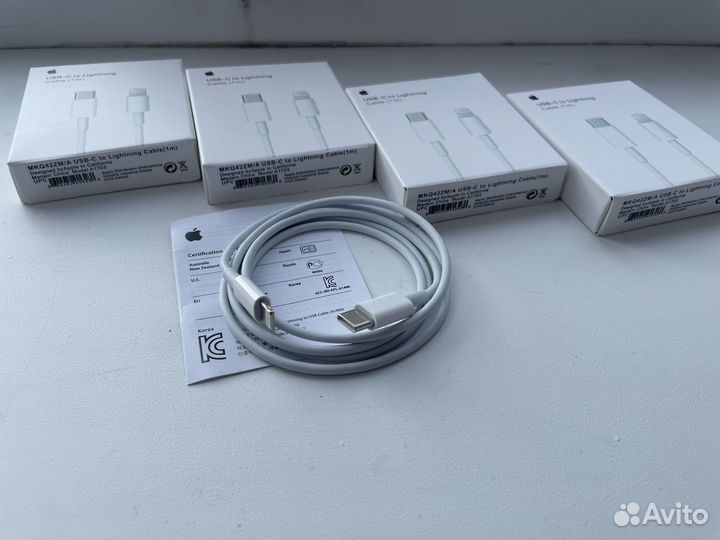 Зарядка на iPhone шнур