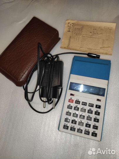 Калькулятор Электроника мк 66