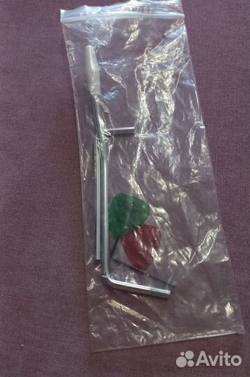 Электрогитара леворукая