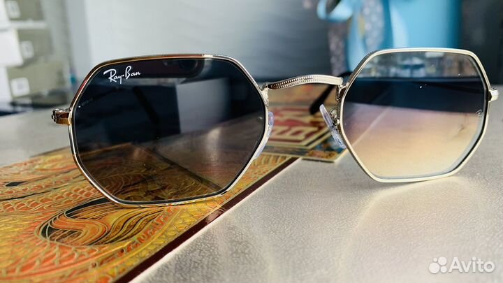 Солнцезащитные очки Ray Ban